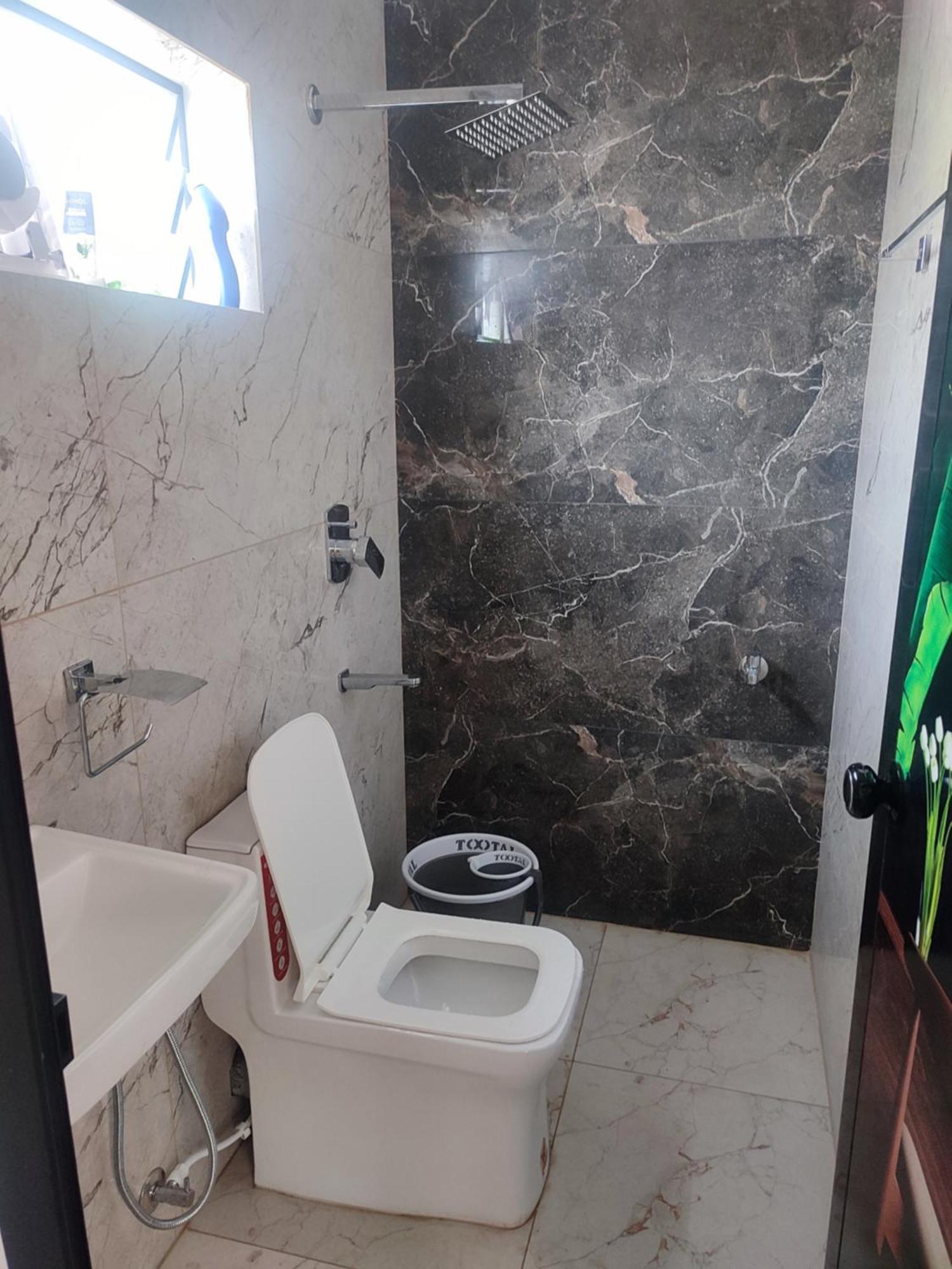 Alam Homestay Kochi Екстер'єр фото